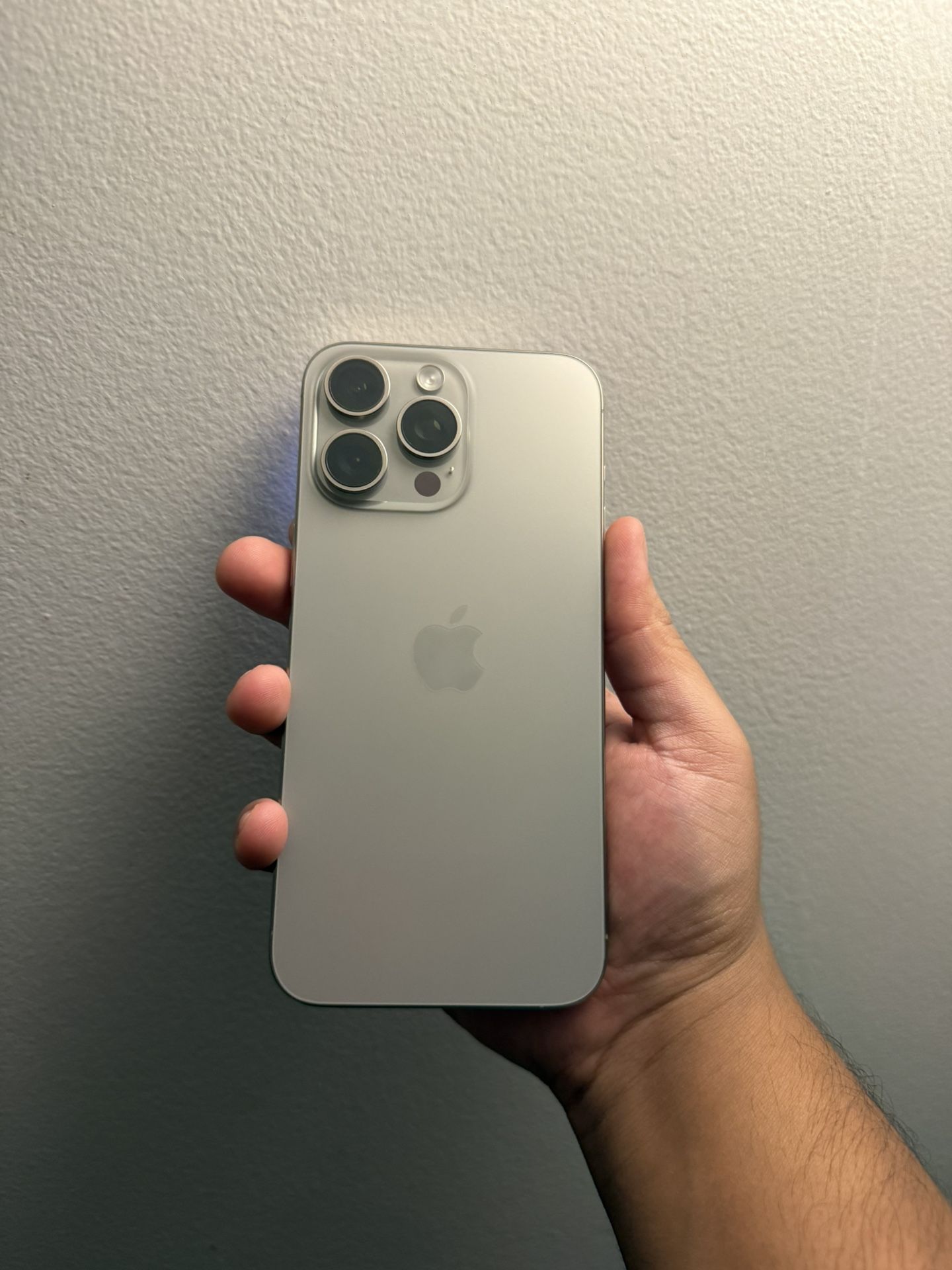 IPHONE 15 PRO MAX 256GB