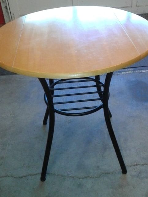 Tall Table and 2 Stools