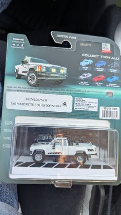 Majorette 1:64 Toyota Hilux Collector Series Die-Cast 1985