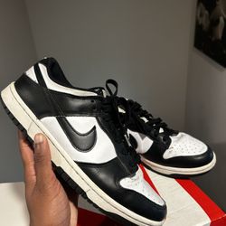 PANDA NIKE DUNK LOWS 