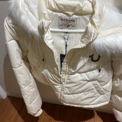 True Religion Chamarra Mediana Color Winter White Faux Fur  Hooded 