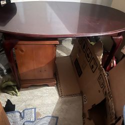 Used Kitchen Table Set 