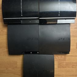 5 PS3 Consoles(FOR PARTS OR REPAIR)