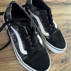 Boys Vans Size 2 Youth 