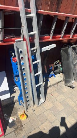 Motorcycle loading ramp