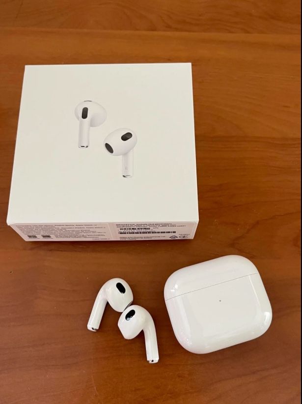 AirPods