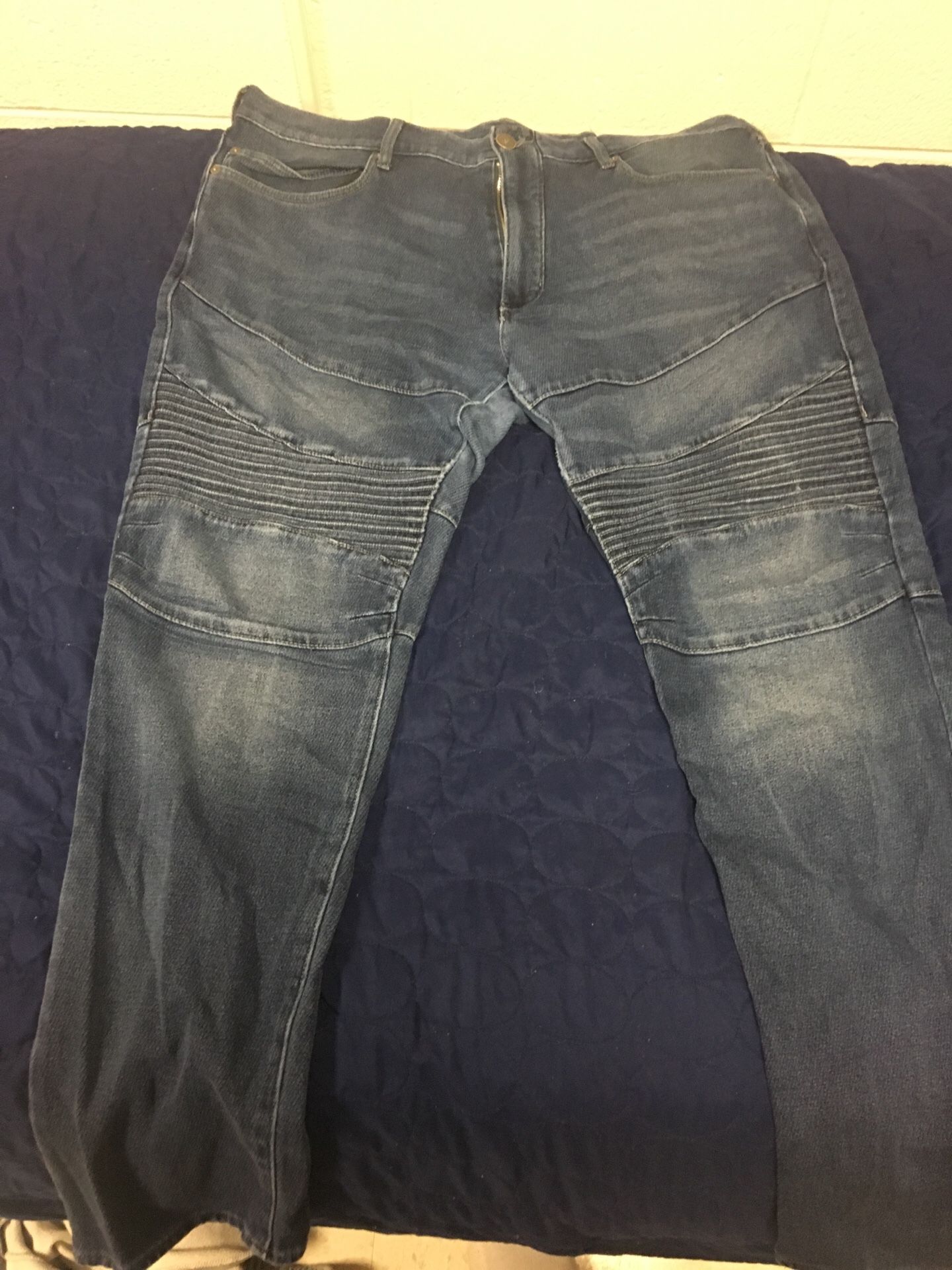 True Religion Jeans Size 42