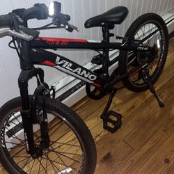 Vilano Kids Mountain Bike 20” Ages 8-10 Years Old !willing To Accept Trades! 