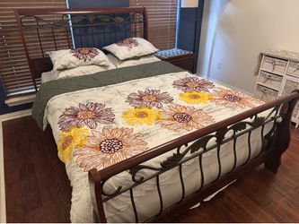 3 Piece Cherry Wood Queen Bed Set including Dresser With Mirror