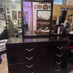Free Dresser With Mirror