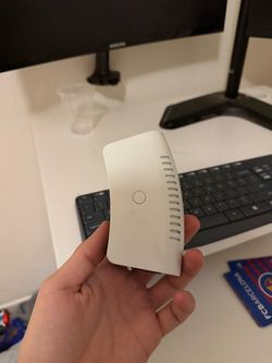 White WiFi Range Extender / Repeater