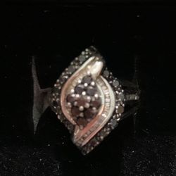 Art Noveau Black And White Ring & Earrings