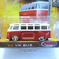 Jada Toys Dub City Oldskool Red 62 VW Bus 1:64 Scale Wave 1 003 For Sale 