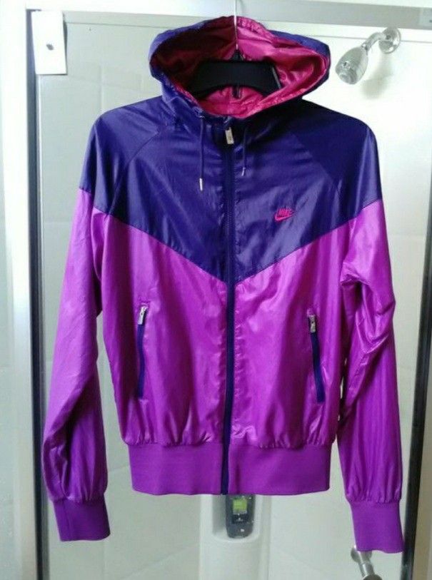 Women's Nike Windbreaker Jacket