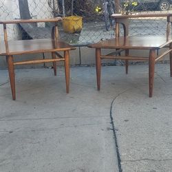 Pair Of Mid Century Side Tables / Nightstands 