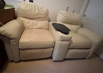Very Nice Real Leather Recliner Set