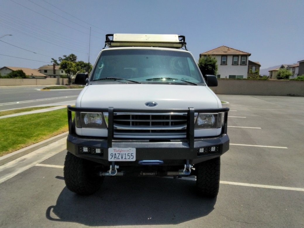 Ford 4x4 Van