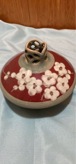 4”H Vintage Crackled Korean Moon/ Ginger Jar