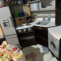 Toy Kitchen