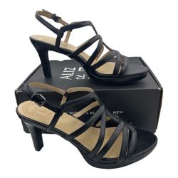 Naturalizer Baylor strappy black heel sandals women’s Size 9Wide