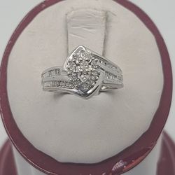 10k White Gold Diamond Engagement Ring