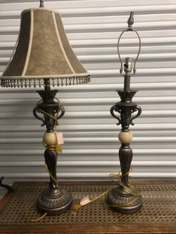 Pair Of 2 vintage lamps