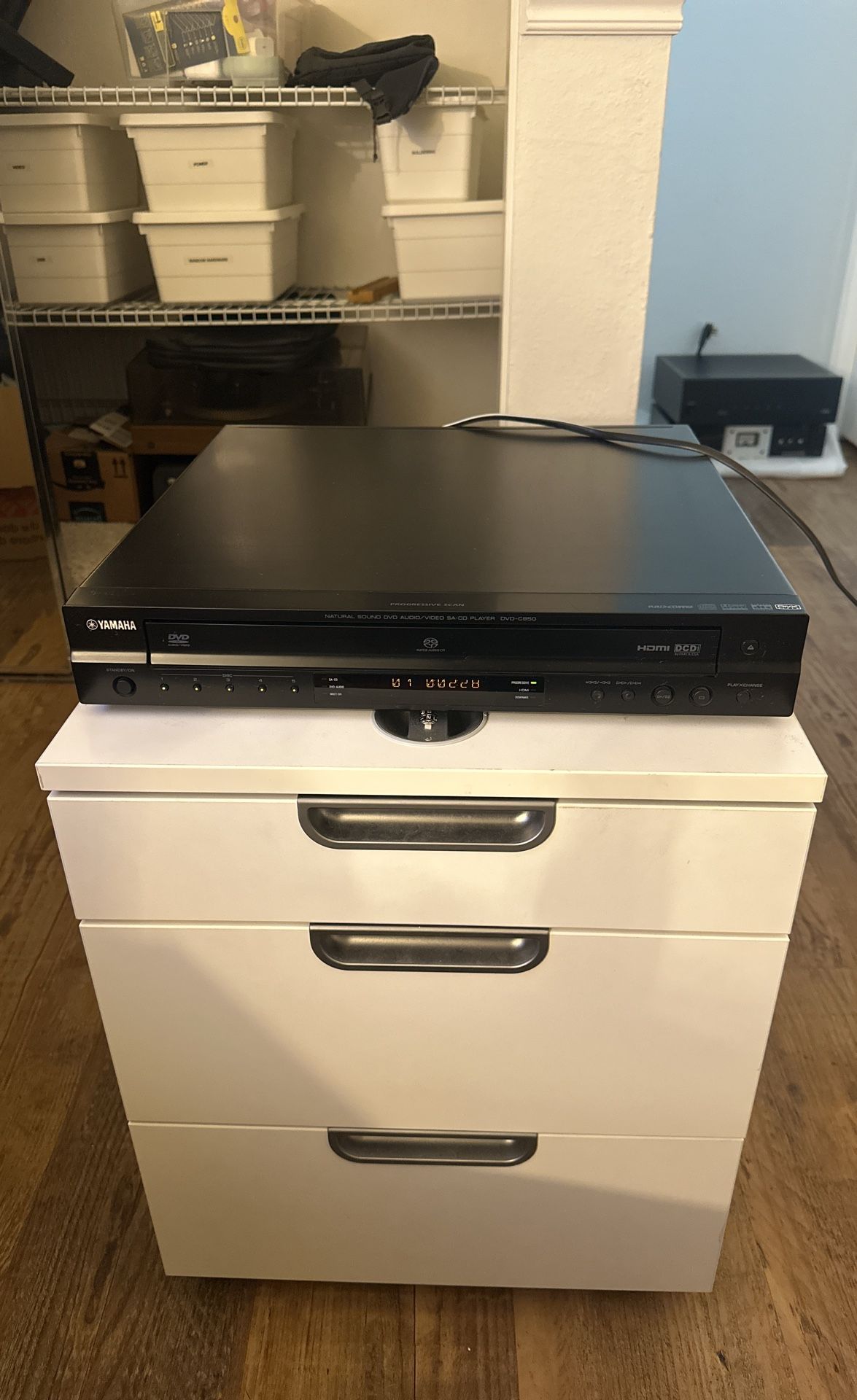 Yamaha DVD-C950 5 Disc DVD/CD/SACD Player