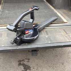 LEAF BLOWER