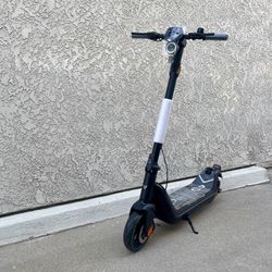NIU Electric Scooter for Adults - KQi3 Pro 350W Power, 31 Miles Long Range, Triple/Dual Braking System Portable & Folding