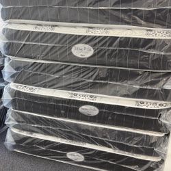 QUEEN GRAND LIQUIDATION MATTRESS COLCHONES 