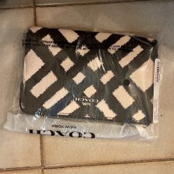 Coach Wallet Not Opened