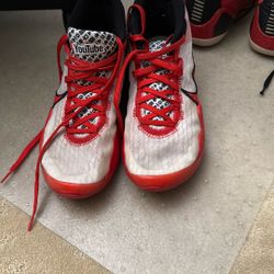 Kd 12 YouTube Size 9.5