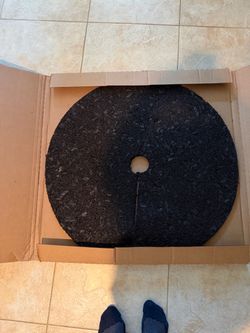 36” Black Rubber Tree Ring New!!