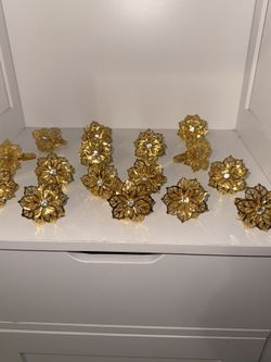 Juego de 12 anillos de servilleta con forma de flor, hebilla de metal dorado para servilletas de tela y servilletas de papel para cenas, bodas, Día de