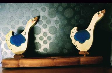 Granny goose solid wood candle holder