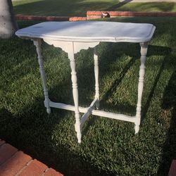 Table Antique White