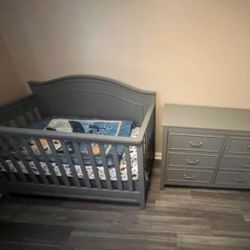 Crib And Changing Table 