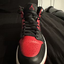Air Jordan 1 Mid ‘ Alternate Bred’   “ Red And Black”