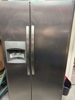 Frigidaire 25.5  cu ft side by side refrigerator with ice marker easycare stainless steel