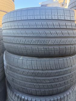 (2) 265/40R21 PAIR OF USED TIRES MICHELIN 70% LIFE !!