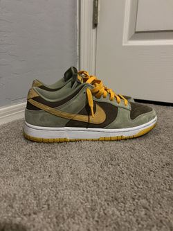 Nike Dunks 