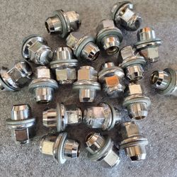 Infiniti Q50 Q60 Q40 Nissan High Polished Lug Nuts 