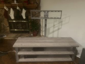 Tv Stand/mount/ Entertainment Center 