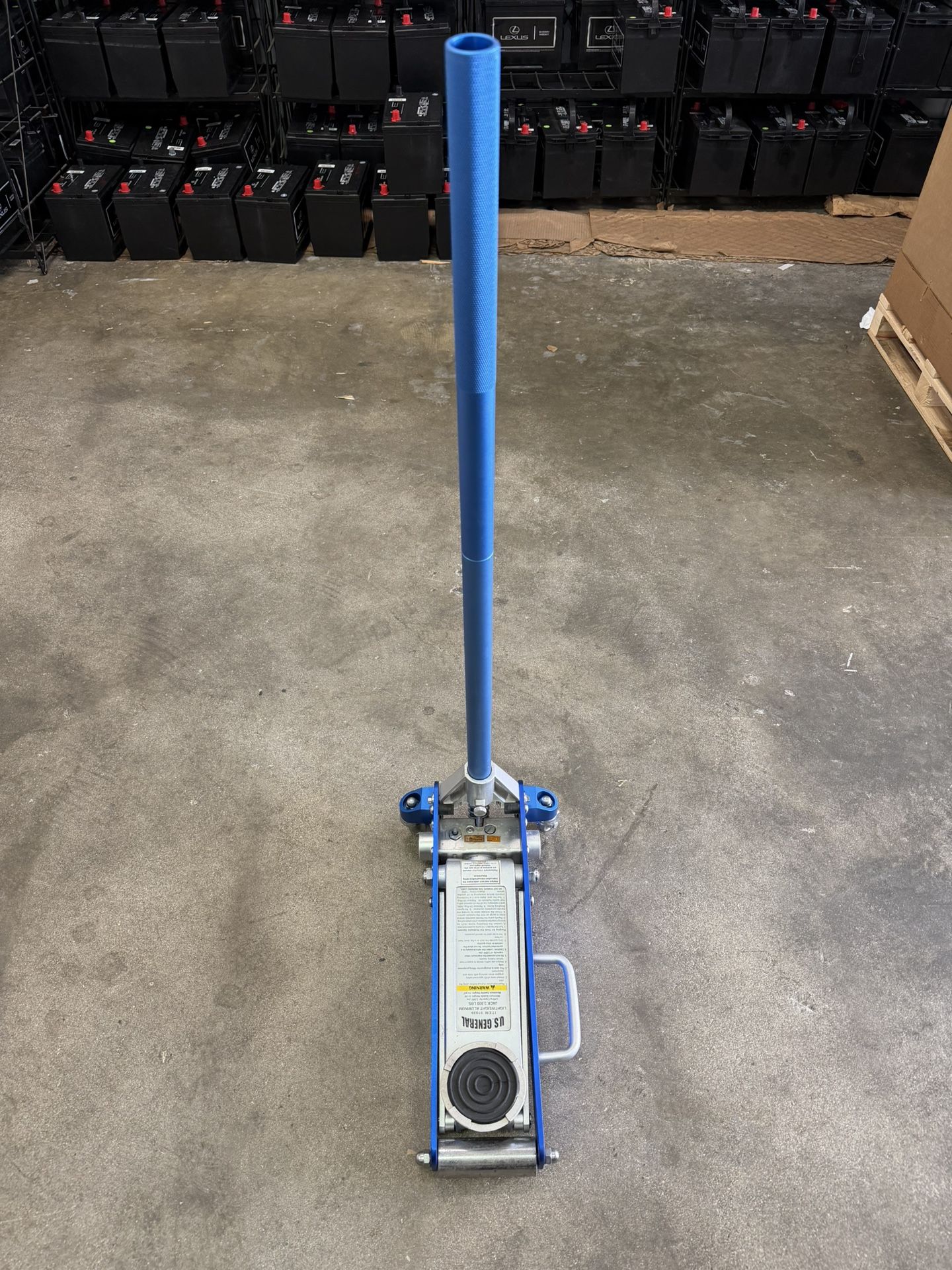 US General 3000lb Lightweight Aluminum Low Profile Floor Jack