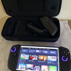 Legion Go 1TB with Extra Pair of Legion Go 2 Controllers