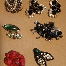 Vintage Jewelry Parts & Necklace Pendants 
