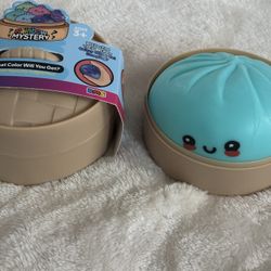 VIRAL DUMPLING SQUISHY