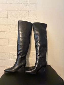 Over knee boot