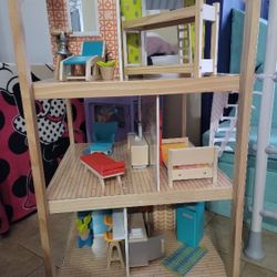 KIDKRAFT DOLLHOUSE 