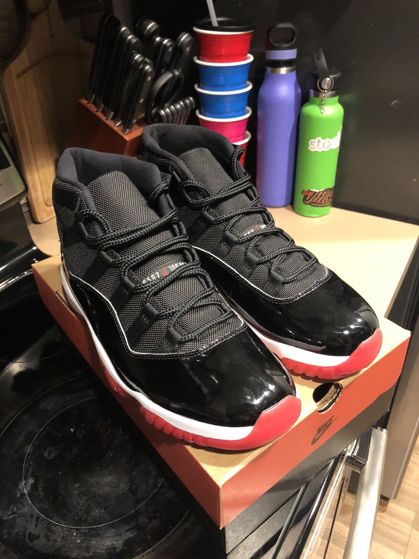 Air Jordan 11 retro bred 2019 size 11